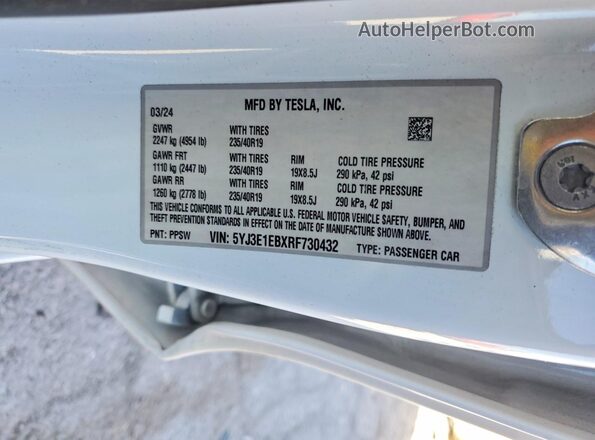 5YJ3E1EBXRF730432 2024 TESLA MODEL Белый Вид наклейки с VIN-кодом