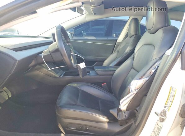 5YJ3E1EBXRF730432 2024 TESLA MODEL Белый Вид салона спереди