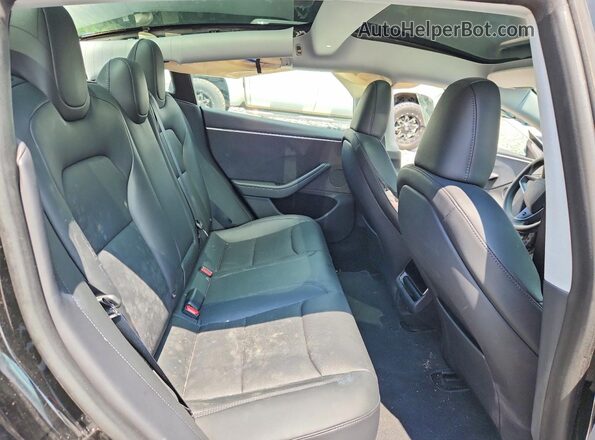 5YJ3E1EBXRF773734 2024 TESLA MODEL Черный Вид задних сидений