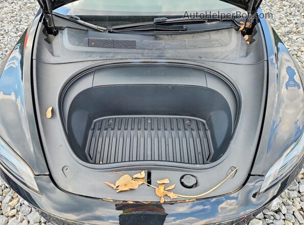 5YJ3E1EBXRF773734 2024 TESLA MODEL Черный Вид задней части салона