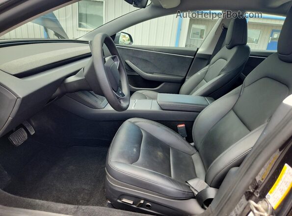 5YJ3E1EBXRF801337 2024 TESLA MODEL Gray Вид салону спереду