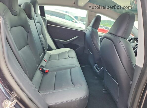 5YJ3E1EBXRF801337 2024 TESLA MODEL Gray Вид задніх сидінь