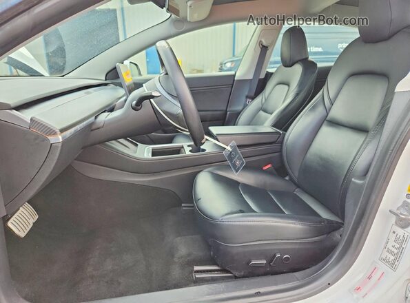 5YJ3E1EC2MF926480 2021 TESLA MODEL Белый Вид салона спереди