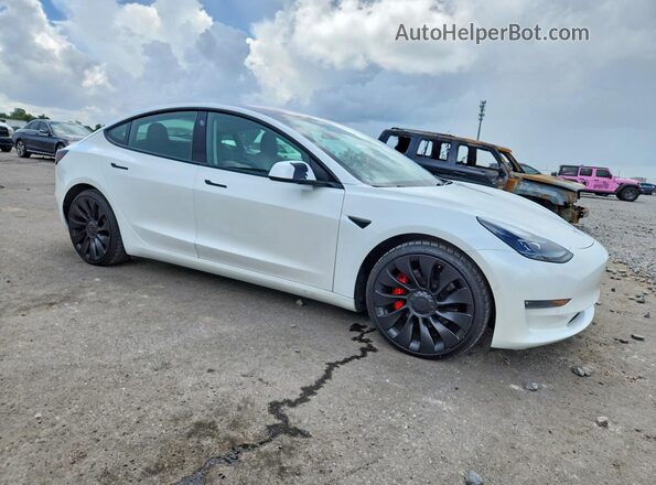 5YJ3E1EC2MF926480 2021 TESLA MODEL Белый Передняя правая четверть