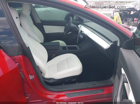 5YJ3E1EC3MF925662 2021 TESLA MODEL 3 Red Vista interior delantera