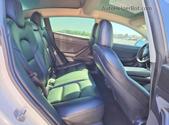 5YJ3E1EC4MF876245 2021 TESLA MODEL White უკანა სავარძლების ხედი