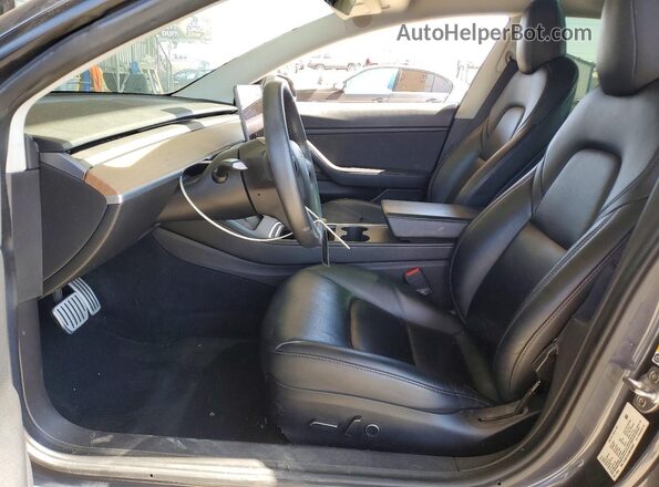5YJ3E1EC4MF935827 2021 TESLA MODEL Silver Սալոնի դիմացի տեսք