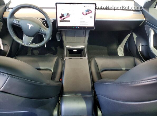 5YJ3E1EC4MF935827 2021 TESLA MODEL Silver Առջևի վահանակի տեսք