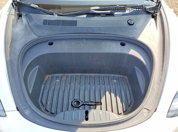 5YJ3E1EC4NF297693 2022 TESLA MODEL White უკანა სალონის ხედი
