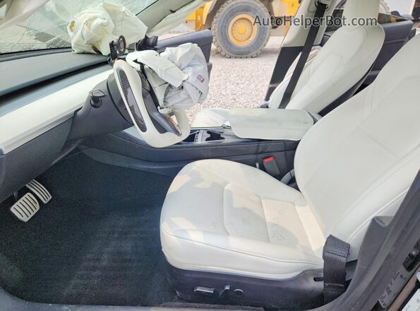 5YJ3E1EC4NF346715 2022 TESLA MODEL Black Vista interior delantera