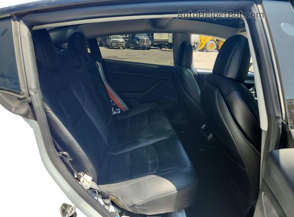 5YJ3E1EC5MF064937 2021 TESLA MODEL White უკანა სალონის ხედი