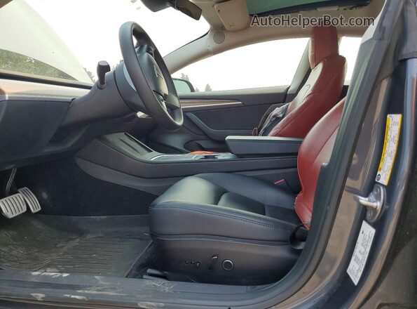 5YJ3E1EC5PF471824 2023 TESLA MODEL Серый Вид салона спереди