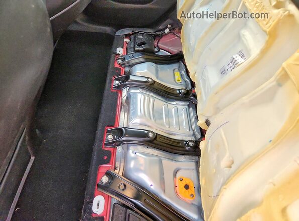 5YJ3E1EC7LF601905 2020 TESLA MODEL Red Rear interior view
