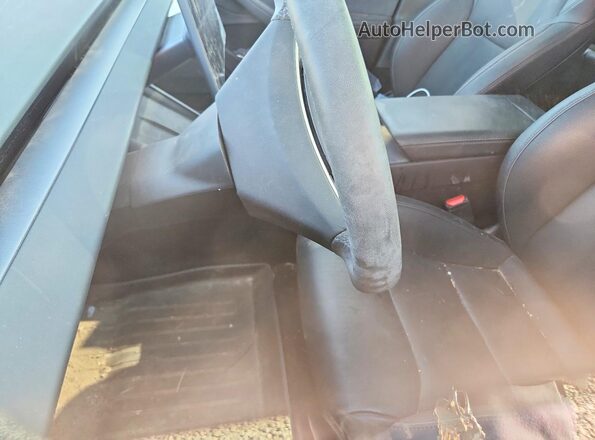 5YJ3E1ET1RF898968 2024 TESLA MODEL Черный Вид щитка приборов
