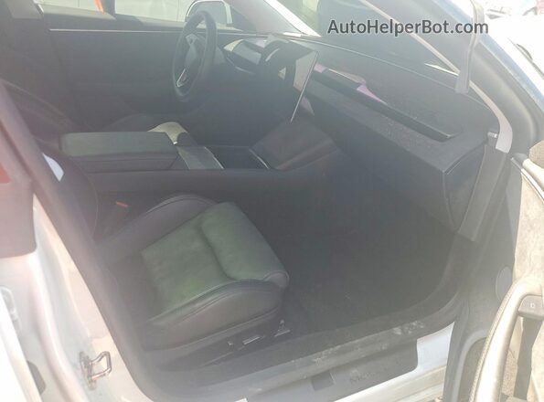 5YJ3E1ET7RF857258 2024 TESLA OTHER Белый Вид панели приборов