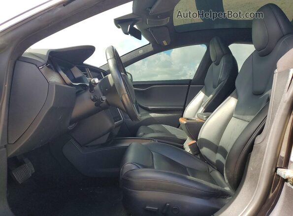 5YJSA1E22MF426978 2021 TESLA MODEL Gray Vista interior delantera