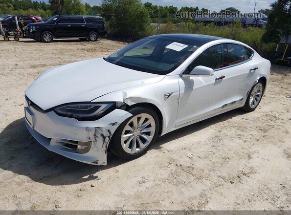 5YJSA1E24JF264363 2018 TESLA MODEL S White წინა მარცხენა ხედი სამი მეოთხედიდან