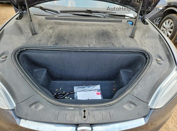 5YJSA1E27JF298815 2018 TESLA MODEL Gray Rear interior view