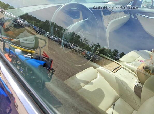 5YJSA1E2XJF297822 2018 TESLA MODEL Blue Dashboard view
