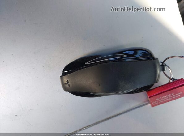5YJSA1E40HF186241 2017 TESLA MODEL S Dark Blue Вид панели приборов