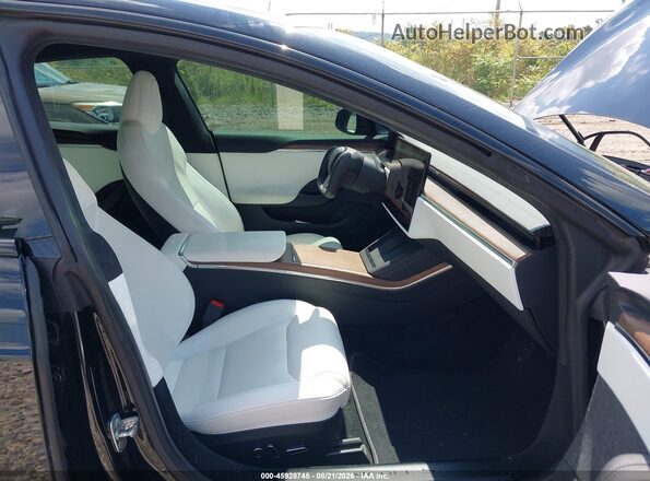 5YJSA1E54NF469486 2022 TESLA MODEL S Черный Вид салона спереди