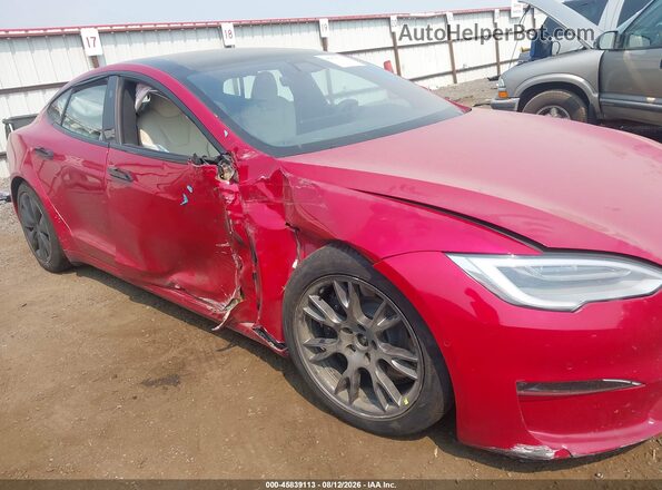 5YJSA1E57NF467795 2022 TESLA MODEL S Red Widok z przodu