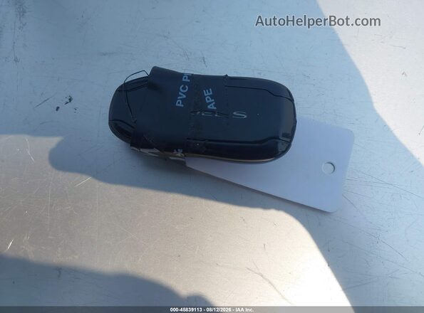 5YJSA1E57NF467795 2022 TESLA MODEL S Red Widok deski rozdzielczej