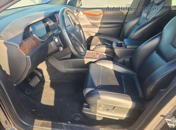 5YJXCAE25JF117775 2018 TESLA MODEL Gray წინა სალონის ხედი