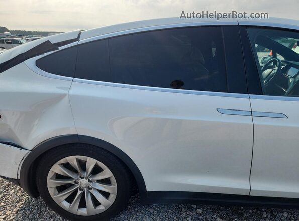 5YJXCBE25GF008828 2016 TESLA MODEL Белый Вид задней части салона