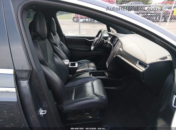 5YJXCBE29GF014373 2016 TESLA MODEL X Черный Вид салона спереди