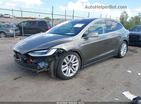 5YJXCBE4XGF002993 2016 TESLA MODEL X Золотой Передняя левая четверть