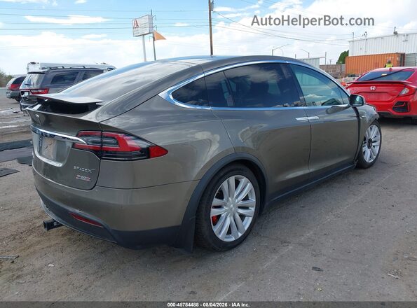 5YJXCBE4XGF002993 2016 TESLA MODEL X Золотой Задняя правая четверть
