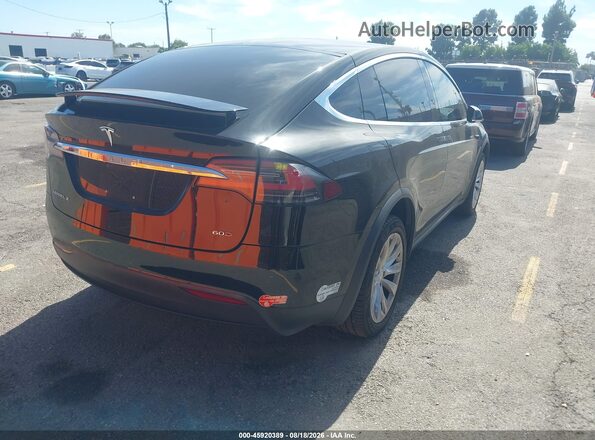 5YJXCDE22GF026263 2016 TESLA MODEL X Черный Задняя правая четверть