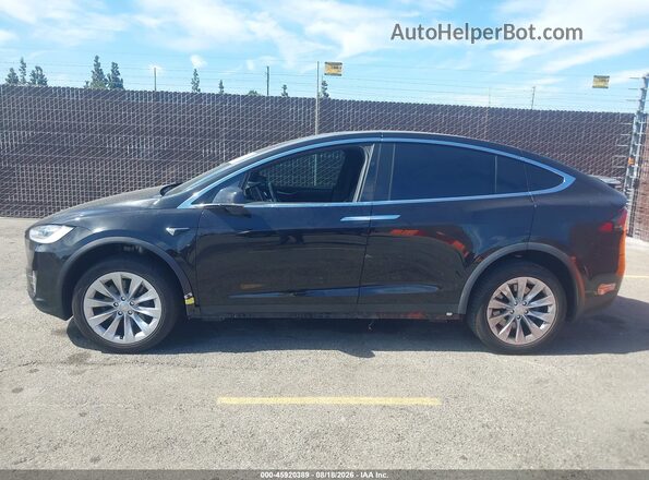 5YJXCDE22GF026263 2016 TESLA MODEL X Черный Панорамный вид салона 360°