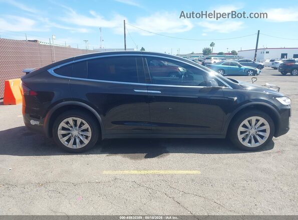 5YJXCDE22GF026263 2016 TESLA MODEL X Черный Вид задней части салона