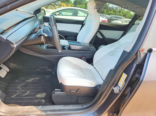 5YJYGAEE0MF228239 2021 TESLA MODEL Угольный Вид салона спереди
