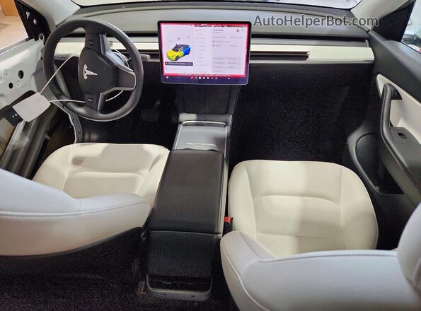 5YJYGAEE2MF136615 2021 TESLA MODEL Белый Вид панели приборов