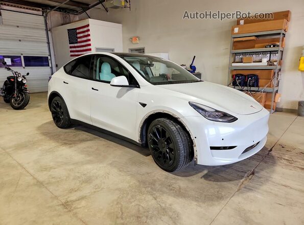 5YJYGAEE2MF136615 2021 TESLA MODEL Белый Передняя правая четверть