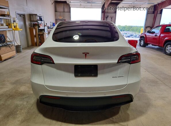 5YJYGAEE2MF136615 2021 TESLA MODEL Белый Вид сзади