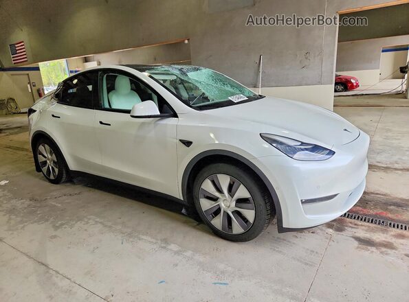 5YJYGAEE4MF183550 2021 TESLA MODEL Белый Передняя правая четверть