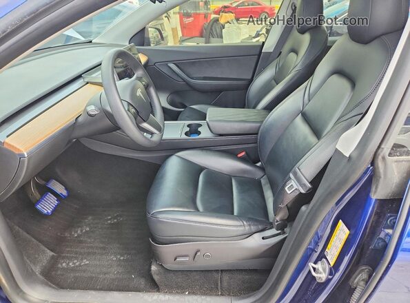 5YJYGAEE7MF211471 2021 TESLA MODEL Синий Вид салона спереди