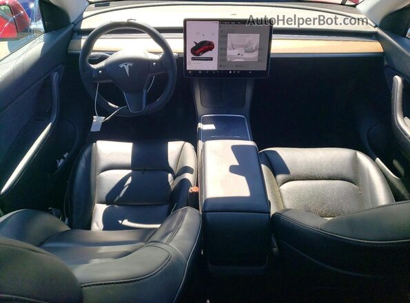 5YJYGAEE7MF230103 2021 TESLA MODEL Red Widok deski rozdzielczej