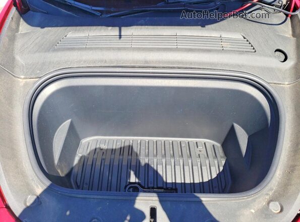5YJYGAEE7MF230103 2021 TESLA MODEL Red Widok wnętrza z tyłu