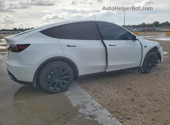 5YJYGAEE8MF284221 2021 TESLA MODEL White Задня права чверть
