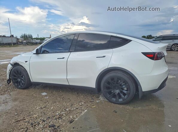 5YJYGAEE8MF284221 2021 TESLA MODEL White Задня ліва чверть