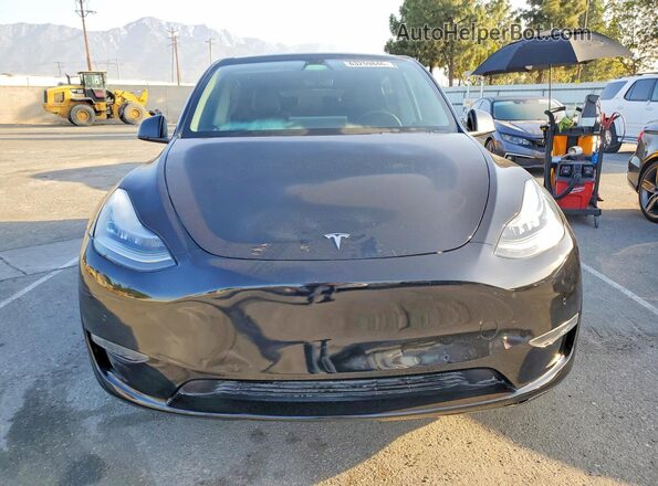 5YJYGAEE9MF137910 2021 TESLA MODEL Черный Вид спереди