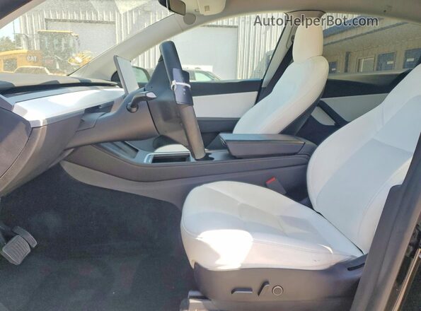 5YJYGAEEXMF238762 2021 TESLA MODEL Black Front interior view
