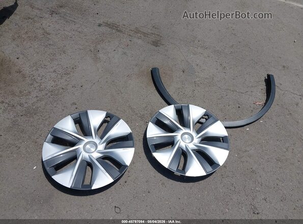 5YJYGAEEXMF243752 2021 TESLA MODEL Y White წინა პანელის ხედი