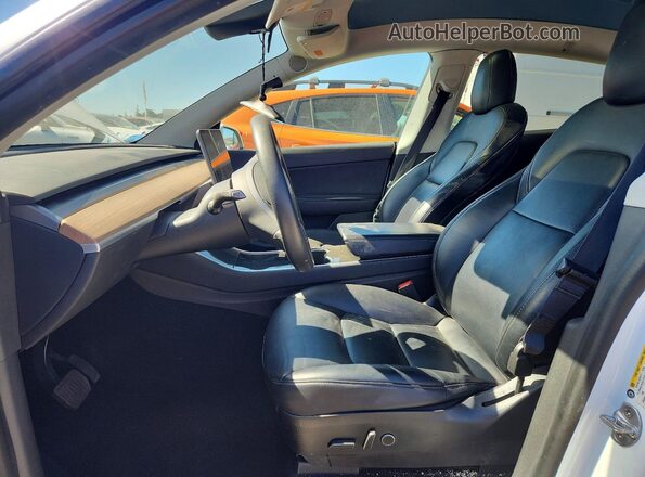 5YJYGDEE1MF086050 2021 TESLA MODEL White წინა სალონის ხედი