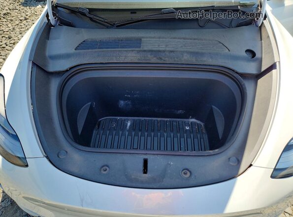 5YJYGDEE2MF078703 2021 TESLA MODEL White Rear interior view